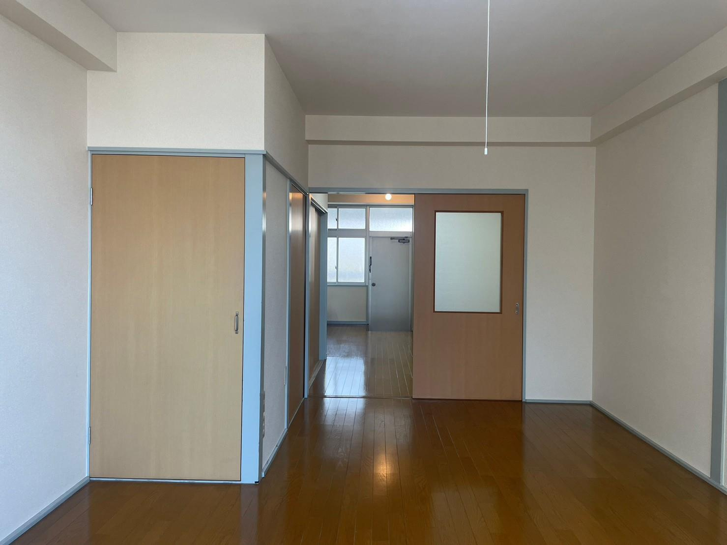 春日町マンションの寝室