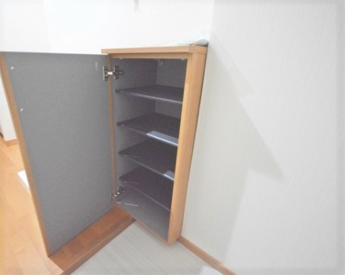 コンフォートシティ西千葉の玄関