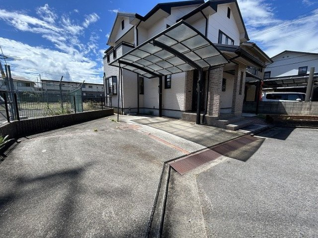 丸亀市津森町リフォーム戸建ての前面道路含む現地写真