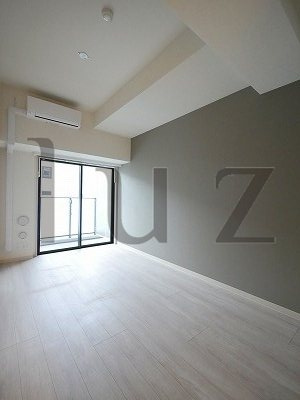 ラフィシア関内の居間・リビング