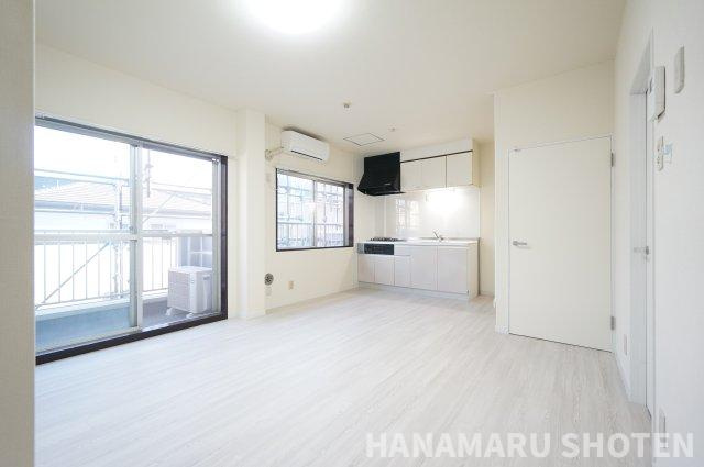 サンウィング稲荷町の居間・リビング|物件、駅でお待ち合わせでのご案内歓迎！