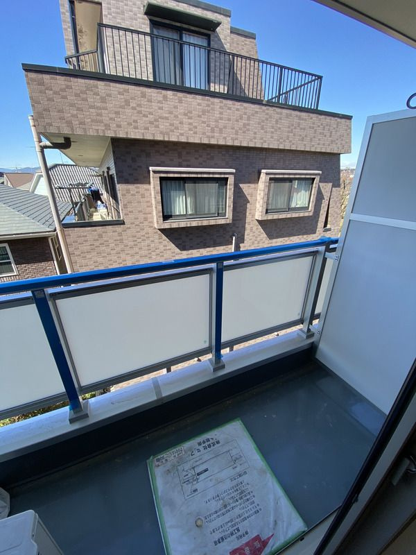 昭島市玉川町３丁目の賃貸マンションのバルコニー