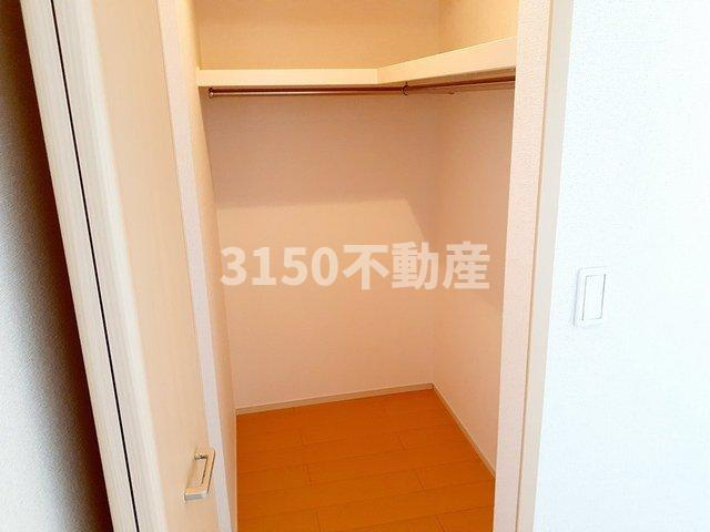 ネオ　ステージの収納|小物を収納するのに便利です