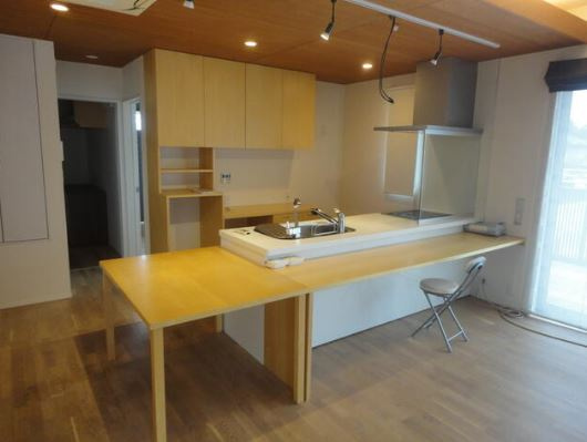【店舗付き住宅】鶴ヶ島市脚折町中古のキッチン