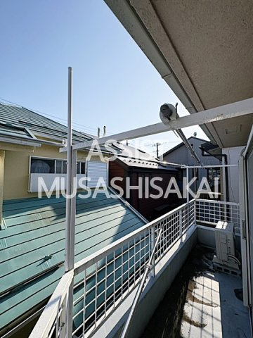 貸家 武蔵野市境５丁目のバルコニー