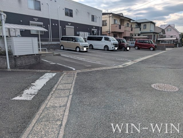 フェリオの駐車場