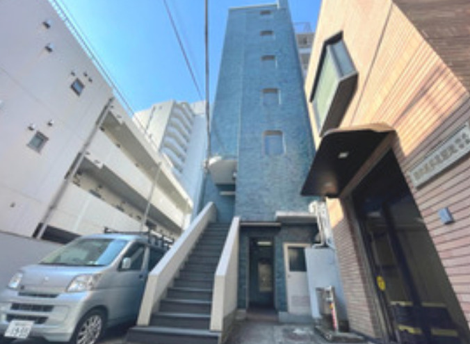 真砂マンションの外観|落ち着いた雰囲気の外観です
