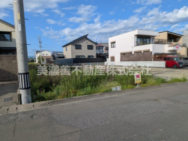 ６７４７４　本巣郡北方町柱本南土地の外観