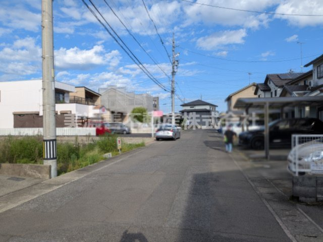 ６７４７４　本巣郡北方町柱本南土地の前面道路含む現地写真