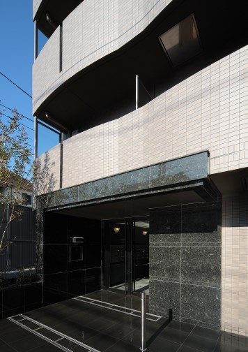 ルーブル駒沢大学参番館 のエントランス|建物の内部です