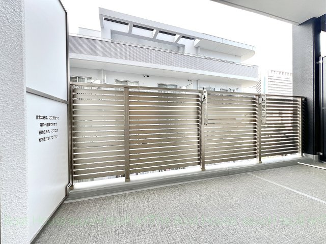 プレサンス桜山駅前アフォードのバルコニー