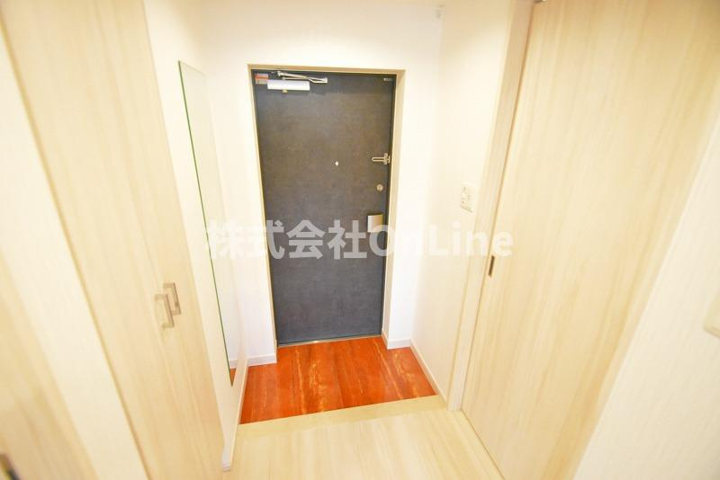 プレジオ荒本新町の玄関