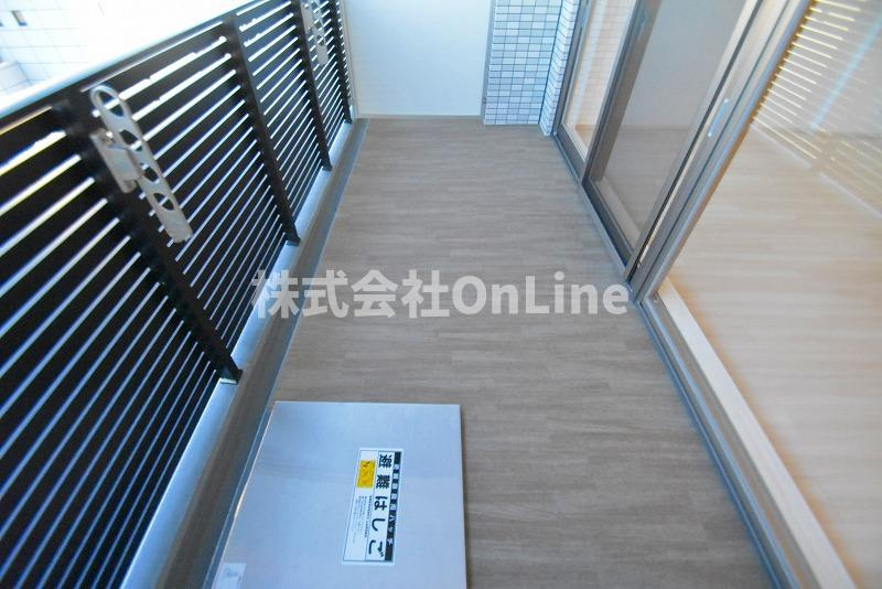 プレジオ荒本新町のバルコニー