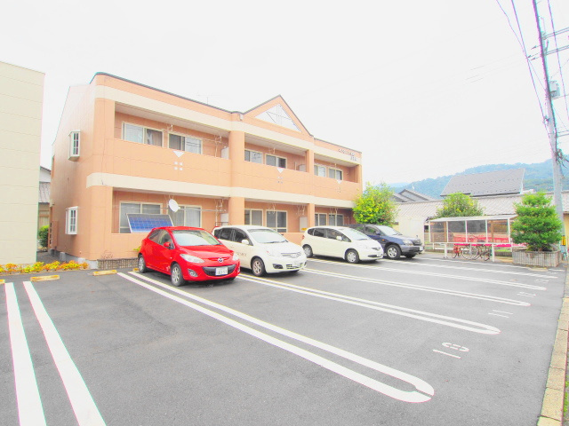 エクセレンス東野Ⅱ番館の外観