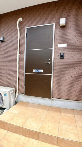 ローズベリーハウスの玄関