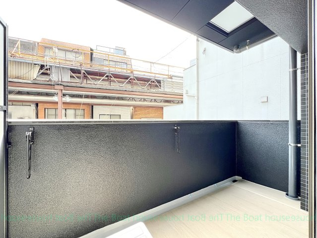 プレサンス名古屋ルーカス のバルコニー