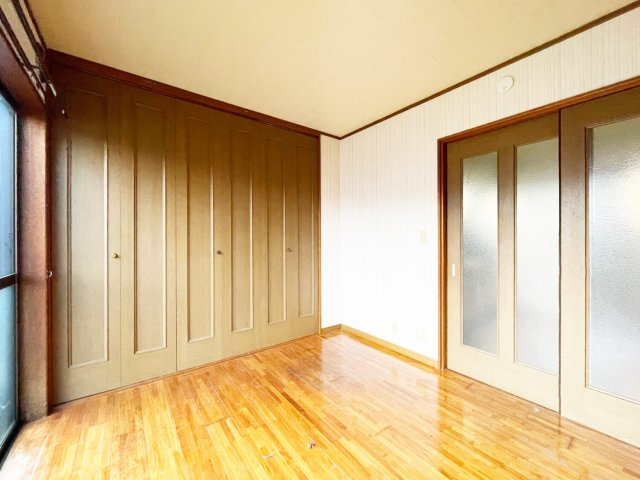 ワイケイパレスの居間・リビング|写真は別のお部屋のものになります。