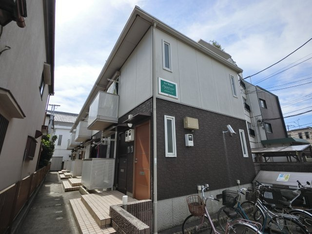 クリスタルコート　の外観