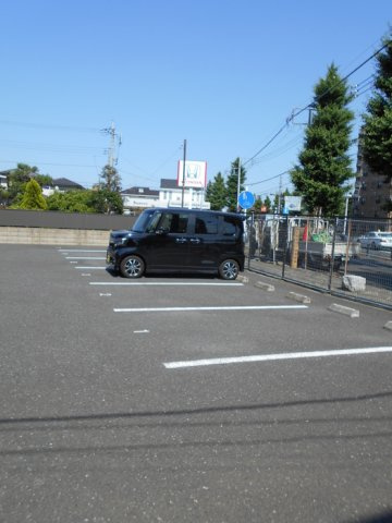 エスポワールの駐車場