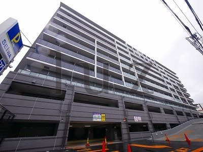 ラフィシア関内の外観