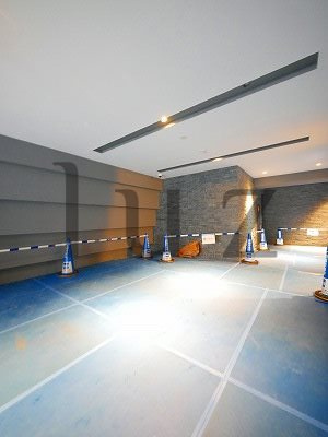 ラフィシア関内のエントランス