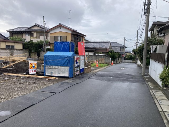 BLOOMING GARDEN　深谷市緑ケ丘2期の前面道路含む現地写真