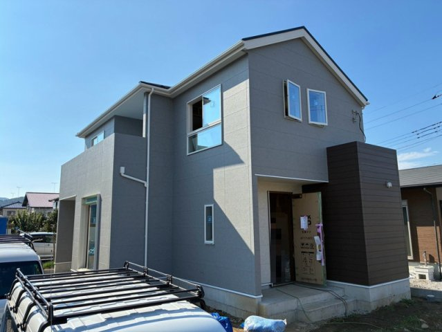 大平町富田　新築戸建