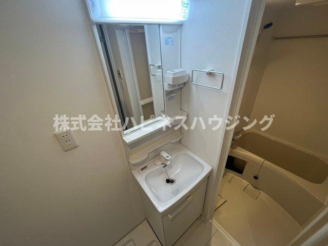 グランドメゾンの独立洗面台|シャンプードレッサーあり