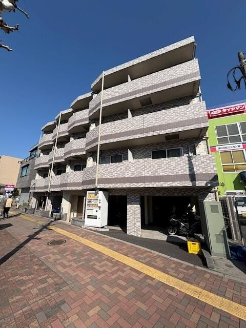 ディアレイシャス成増の外観