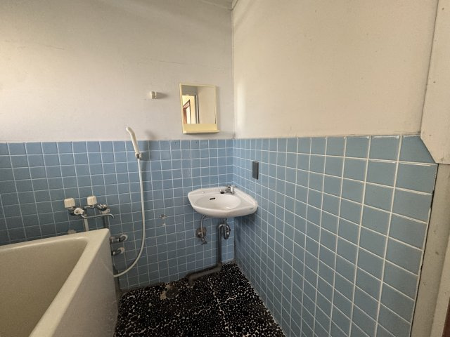 南丘一丁目　戸建の洗面所