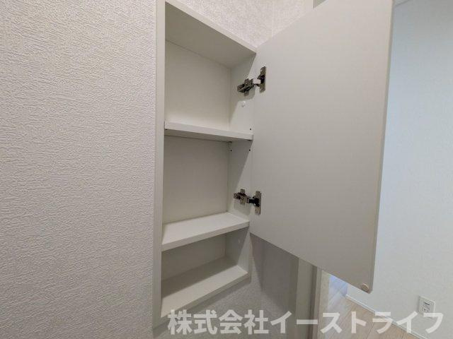 【新築戸建】　いわき市平塩第4　全2棟の玄関|同社施工写真　各居室に収納スペースがあり、充実しています