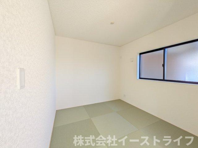 【新築戸建】　いわき市平塩第4　全2棟の和室|同社施工写真　1階にある和室は来客用のスペースとしても重宝します。