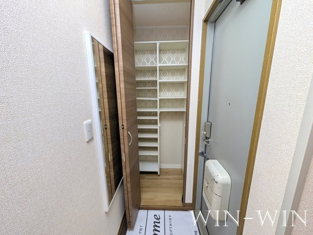 パークハウス鷹丘 D棟の玄関