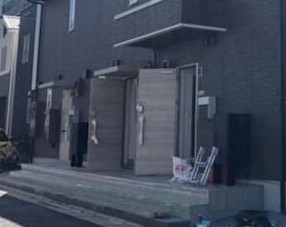 アン　シャレの玄関