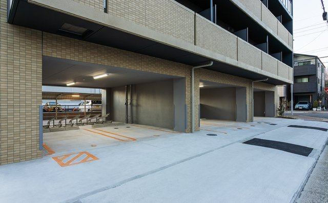 プレイズシード車道アベニューの駐車場