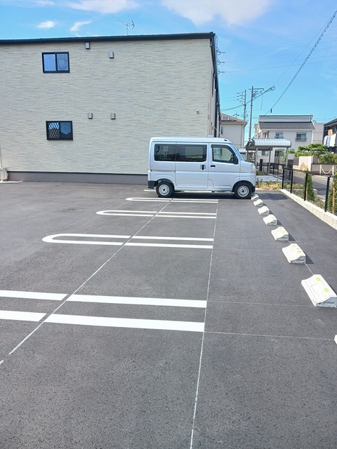レオグレイスⅡの駐車場