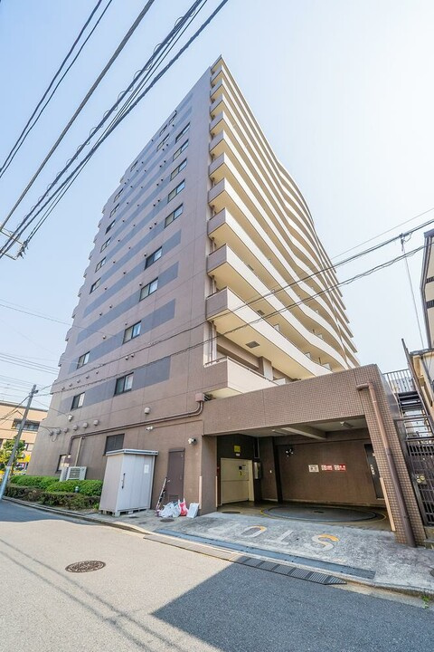 コスモ田端の外観|オートロック付き耐震基準適合大規模マンション、コスモ田端は即日現地案内可能となっておりますので、お気軽にお問い合わせください！