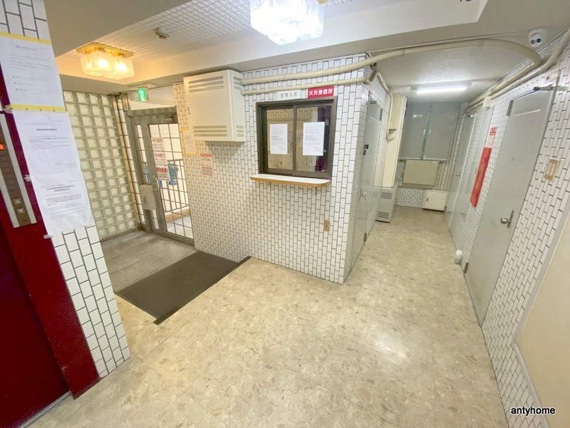昭和グランドハイツ森之宮　仲介手数料無料のロビー
