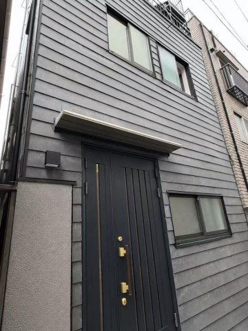 荒川区東日暮里3丁目　中古戸建の外観|現地写真

現地ご見学希望・資料請求などお気軽にお問い合わせ下さい！
03-5990-5201