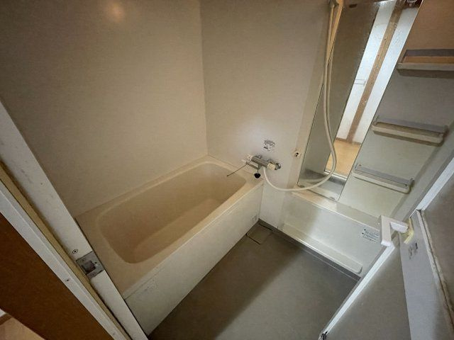 ドリームステージ西長住の浴室