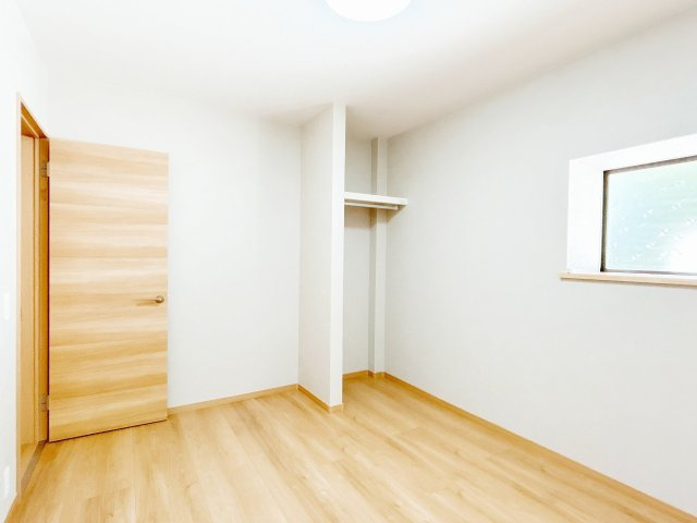都城市野々美谷町の中古一戸建の洋室