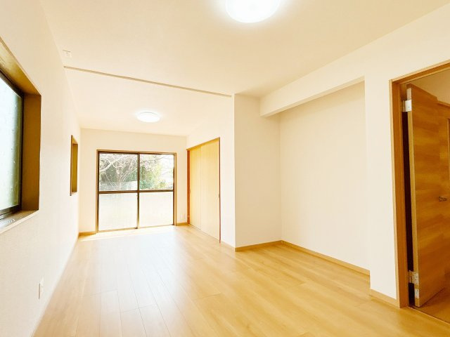 都城市野々美谷町の中古一戸建の洋室