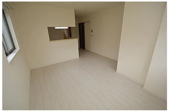 兵庫県宝塚市1棟売りアパート　阪急「売布」駅徒歩5分の居間・リビング