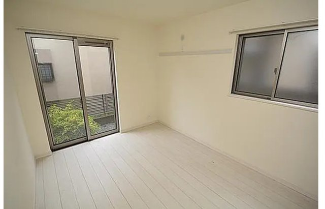 兵庫県宝塚市1棟売りアパート　阪急「売布」駅徒歩5分の洋室
