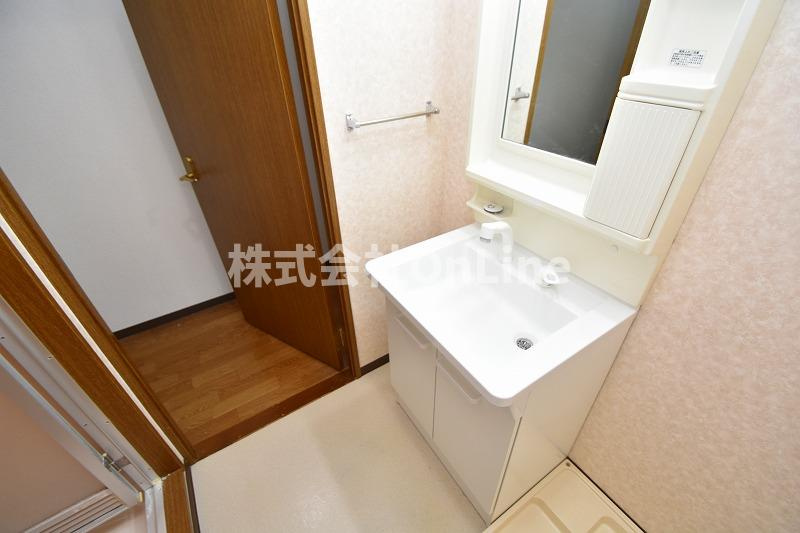 東大阪市岩田町１丁目の賃貸マンションの独立洗面台