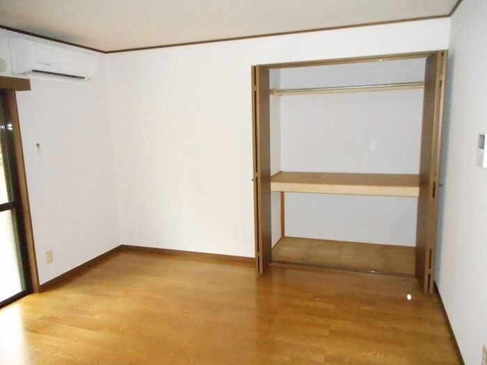 シャトーヤジマ弐号館の収納