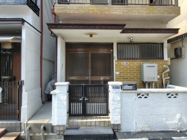 大東市北条５丁目の一戸建てのエントランス