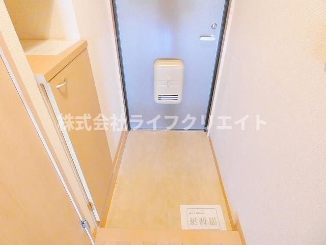 モナクマーシュの玄関