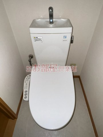 ドミールパレス櫛原のトイレ|落ち着いたトイレです