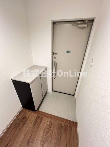 東大阪市高井田元町２丁目の賃貸マンションの玄関